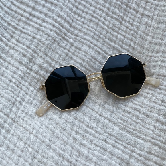 Free People Vintage 70s Round Sunglasses